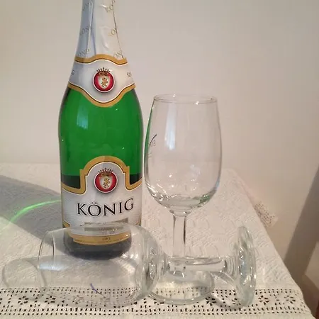 Konig Center *